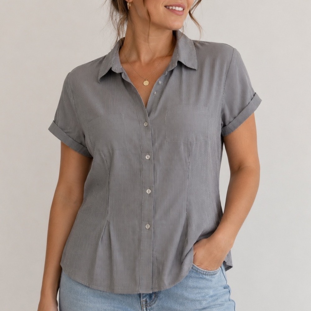 Apostrophe Stretch M/L Pinstripe Button‎ Down Minimalist Office Core Work Top